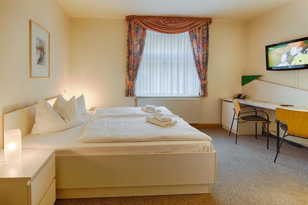 Hotel Am Galgenberg Gera Bagian luar foto