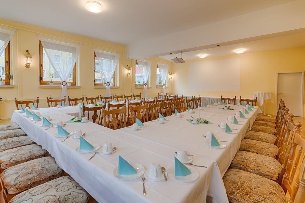 Hotel Am Galgenberg Gera Bagian luar foto