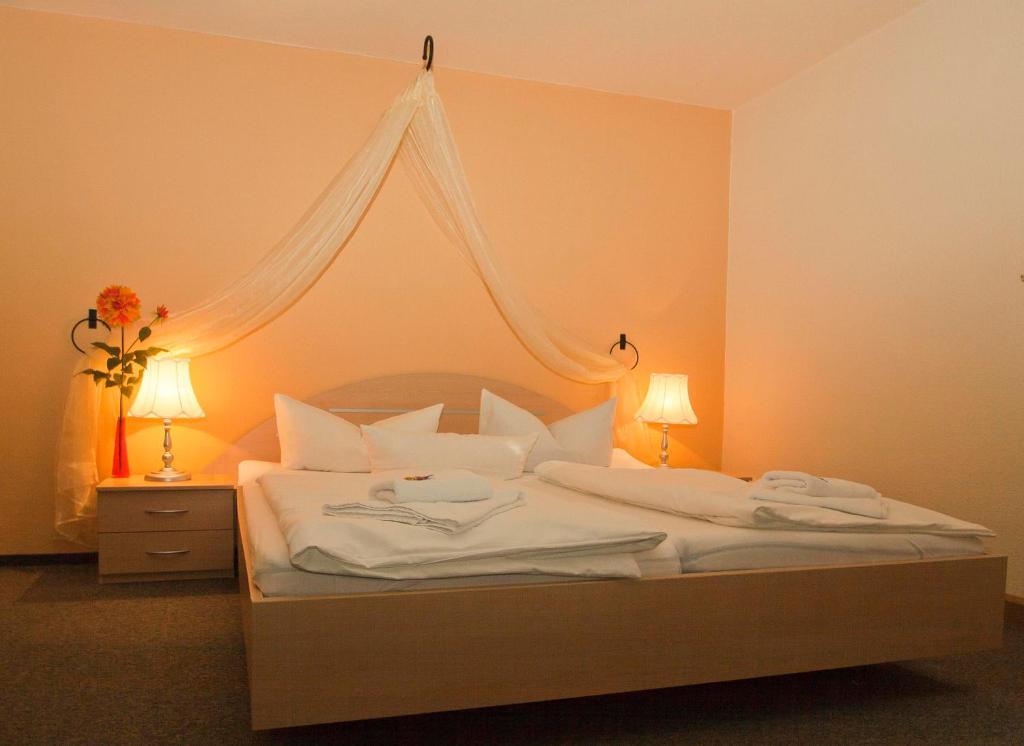 Hotel Am Galgenberg Gera Bagian luar foto